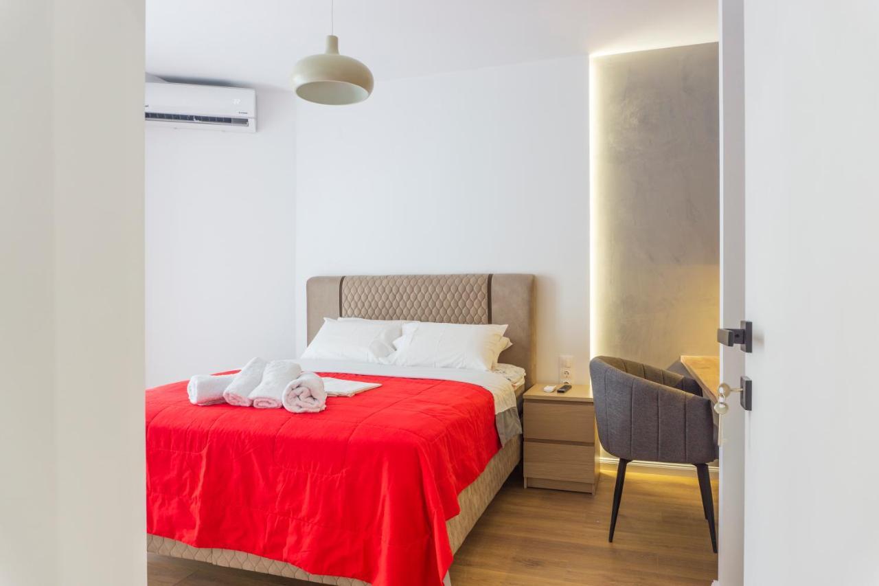New Modern Style Home Next To The Train Station Thessaloniki Exterior photo
